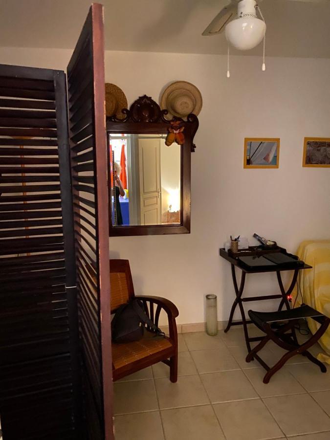 Les Hibiscus Apartment Sainte-Luce Exterior photo